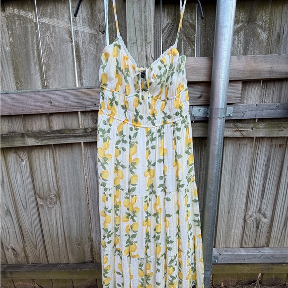 Trixxi Dresses & Skirts - Trixxi Lemon Print Maxi Dress